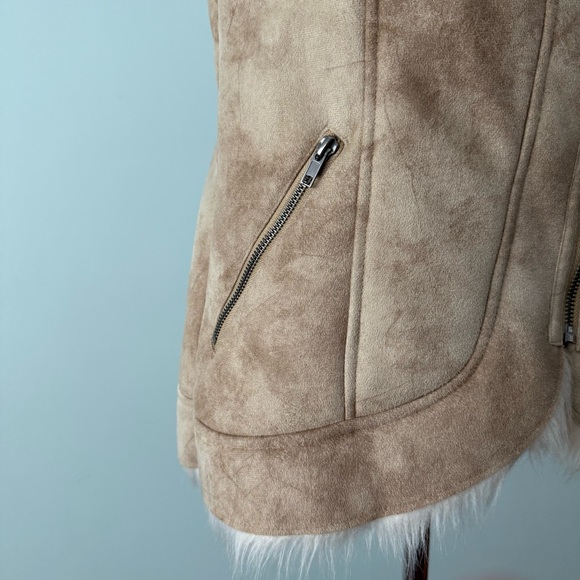 ✨ Scully Faux Shearling Suede Vest | Cream Fur Trim | Size M ✨ - Picture 4 of 12